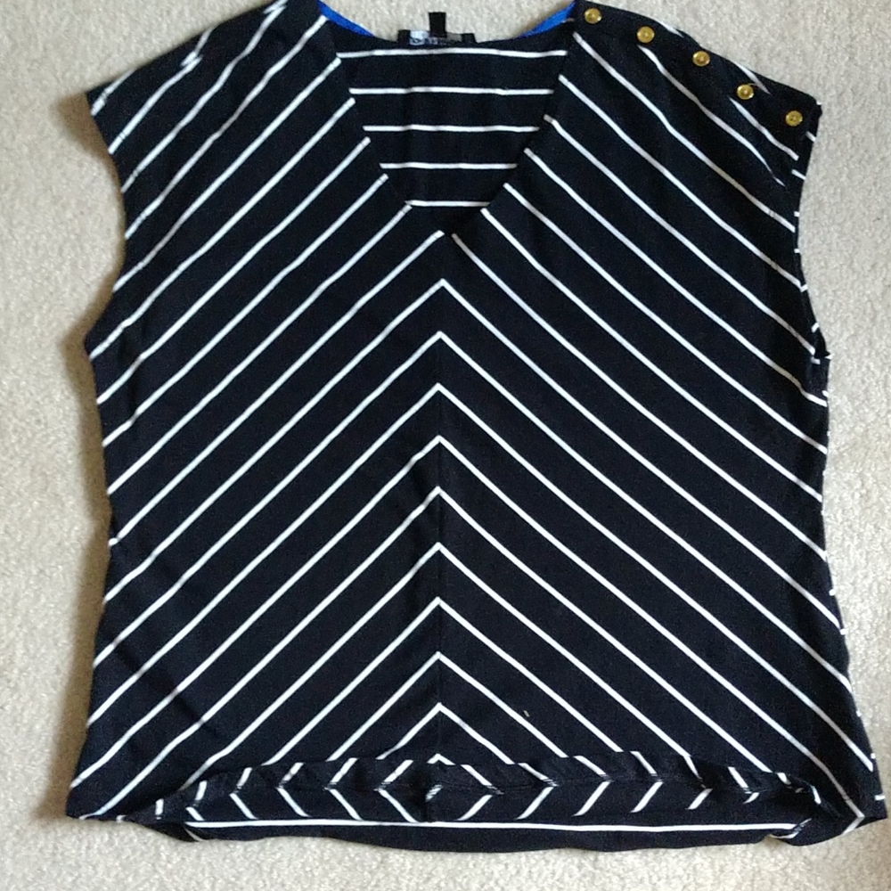 Jones NY xl striped black & white top